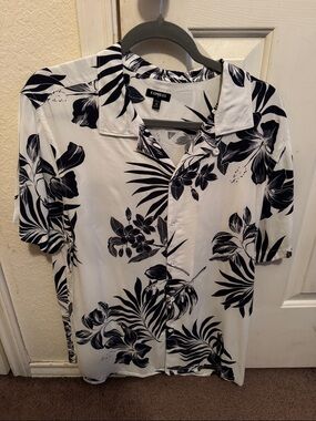 Express Men’s White Short-Sleeve Floral Button-Down Shirt Size M